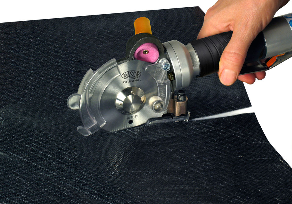 Pneumatic hand shears